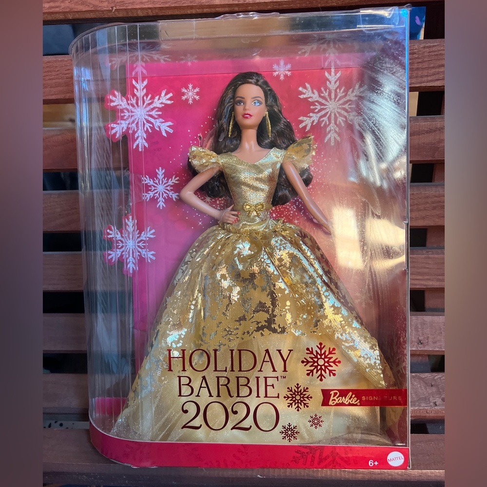 2020 Barbie Signature Christmas Collector Holiday Barbie Collection Brunette